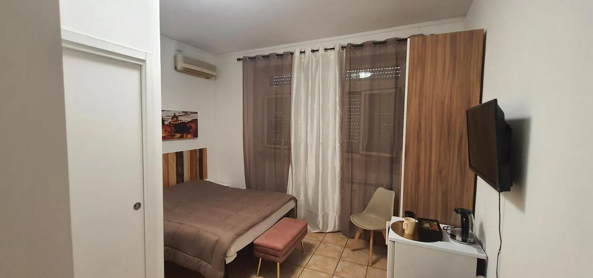 B&B Piazza Ragusa Rome Bed & Breakfast