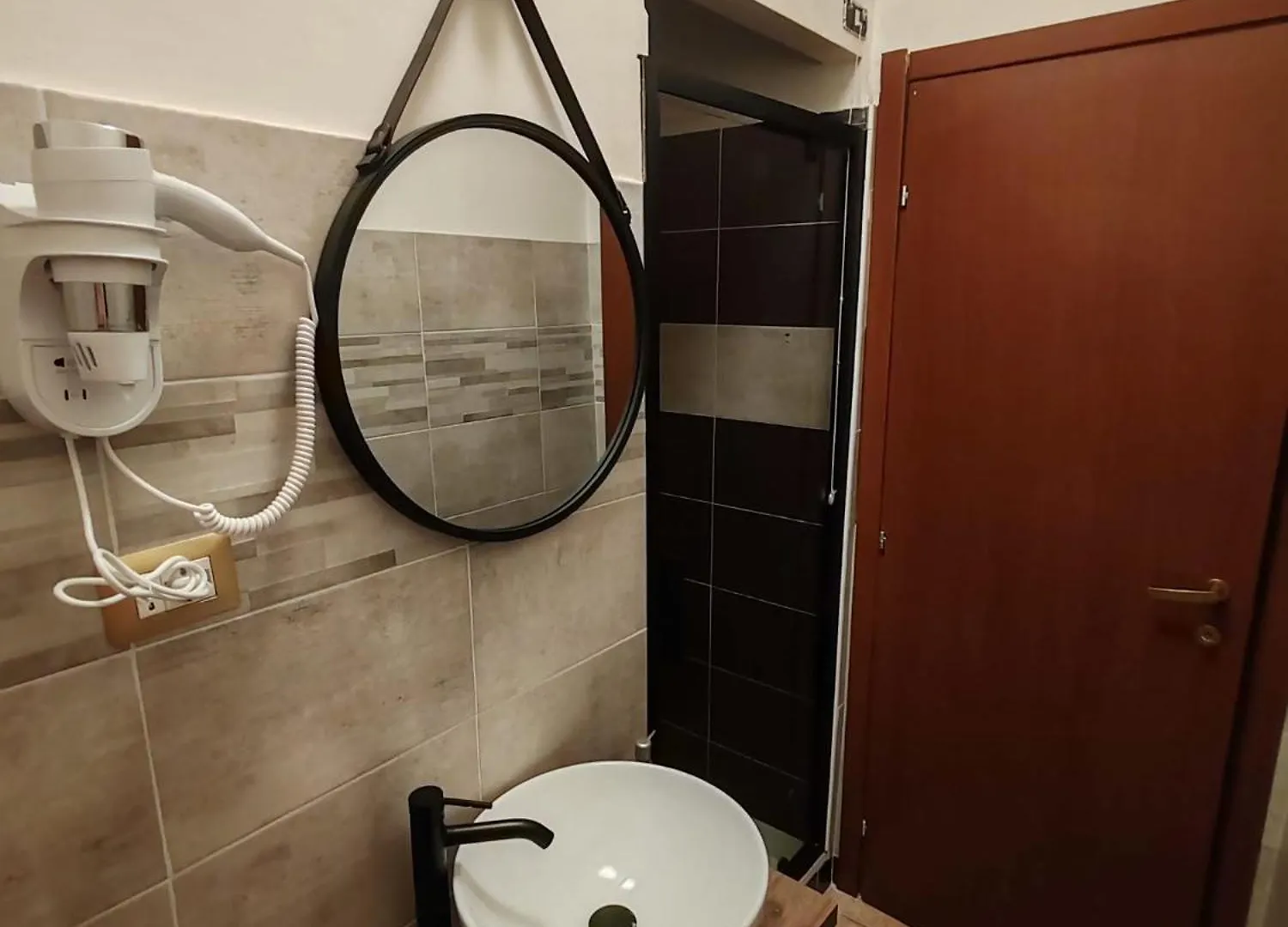 B&B Piazza Ragusa Rome 3*,